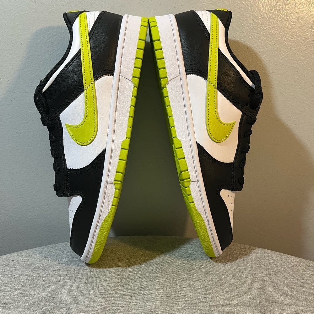 Nike Dunk Low White Black Bright Cactus Men's Shoe Size 11 DV0833 110 - Picture 7 of 11